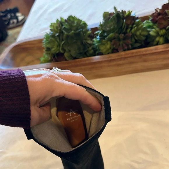 Aquatilla Flo Black Suede Weatherproof Ankle Boots heeled Booties heels sz 5.5 - Picture 8 of 8